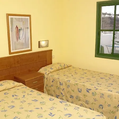 Servatur Montebello 5*