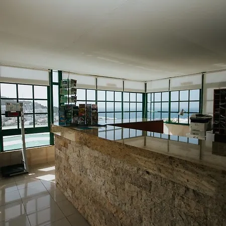 Servatur Montebello 5*